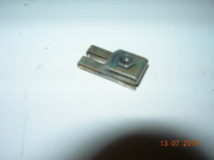 Nut, Clip #8 - .625" Nominal Edge, .020-.120" Panel Thickness